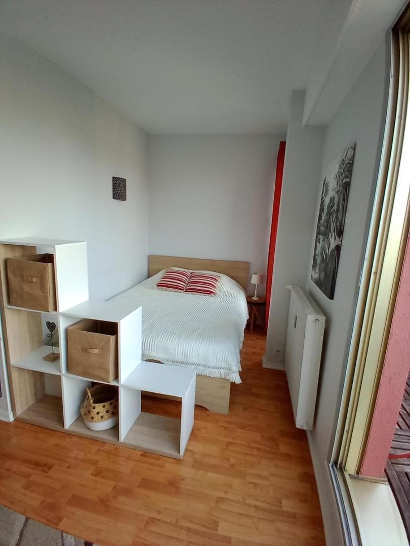 Appartement Avec Parking Et Balcon Vue Cathedrale Chartres Dış mekan fotoğraf